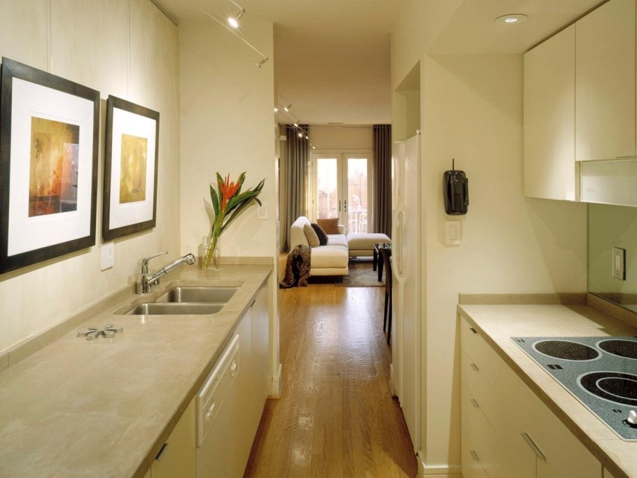 Интерьер проходной кухни