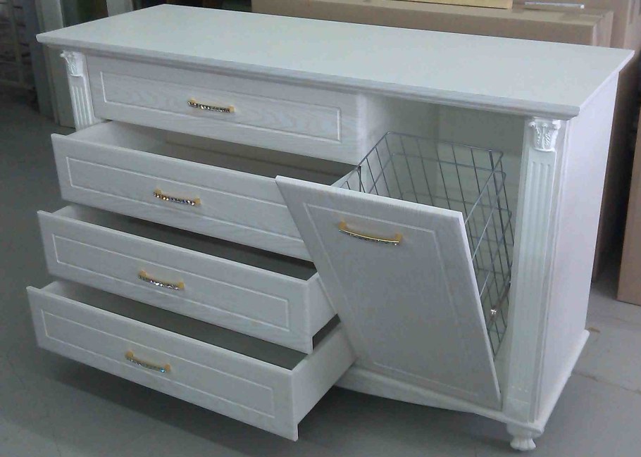 Комод для белья в ванную комнату