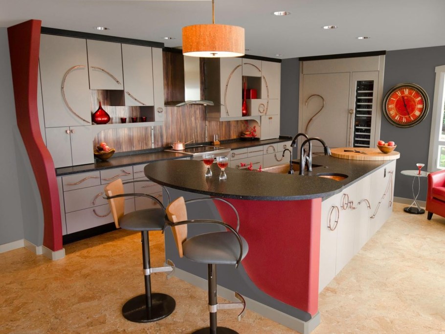 Необычные кухонные гарнитуры