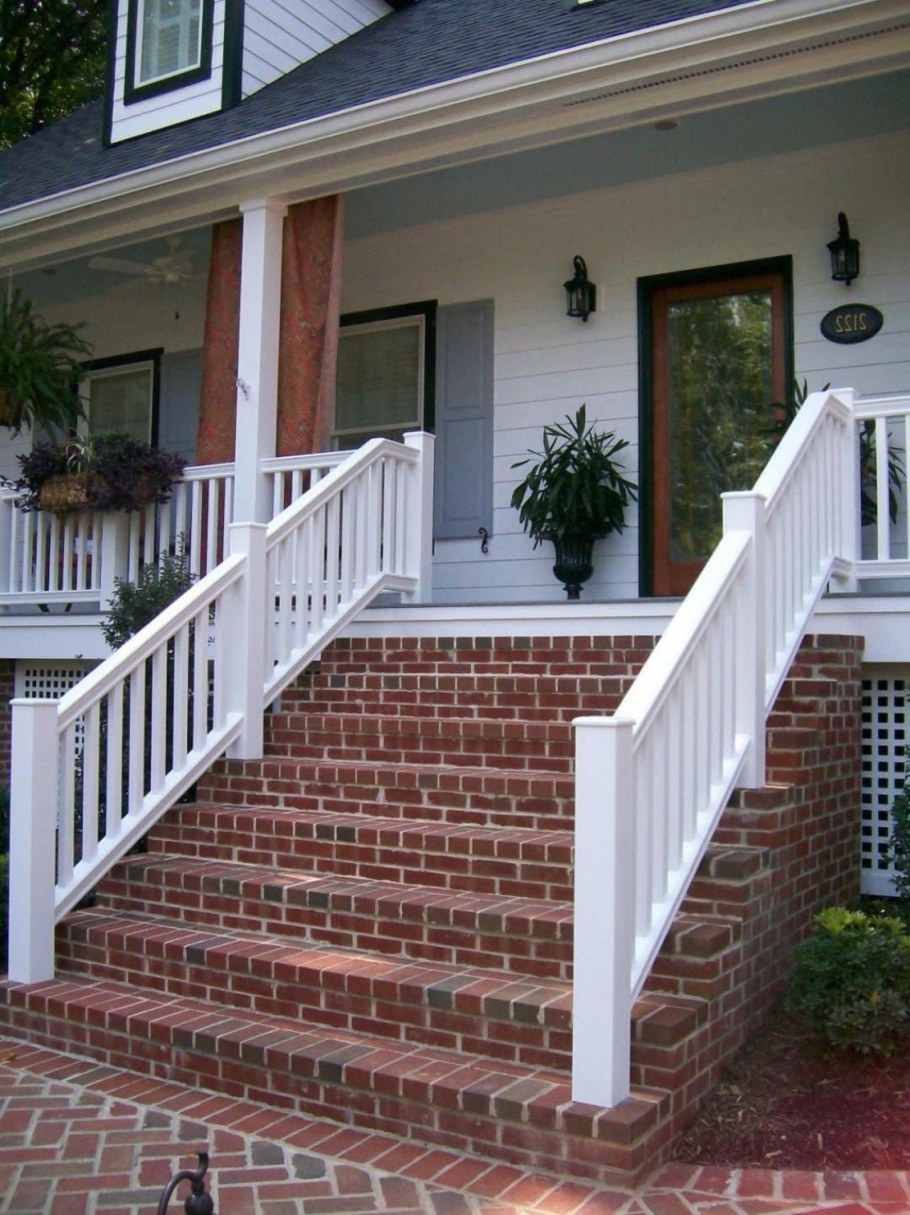 Крыльцо к дому