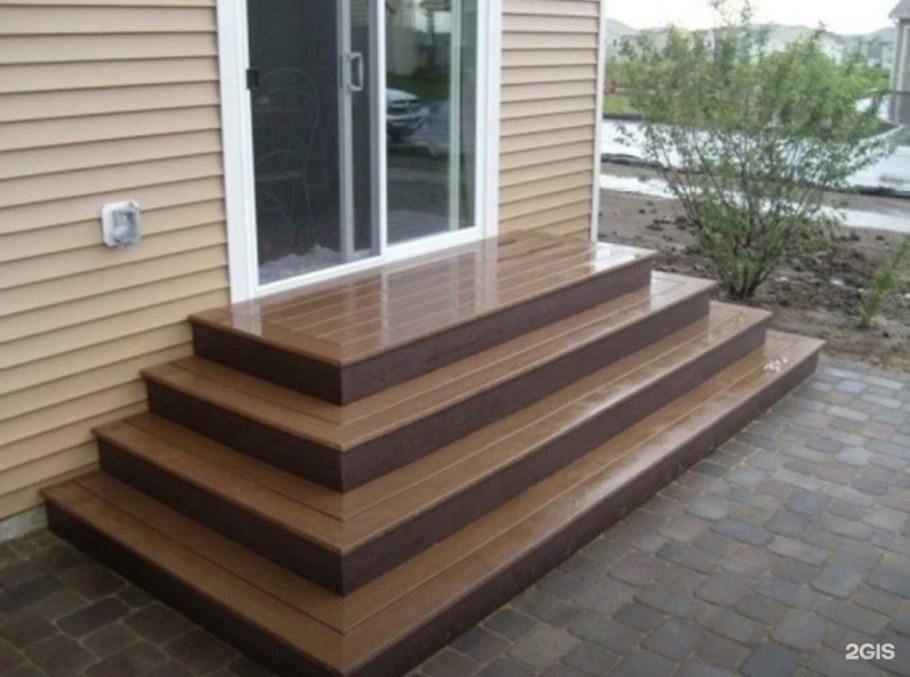 Крыльцо из ДПК 3 ступени