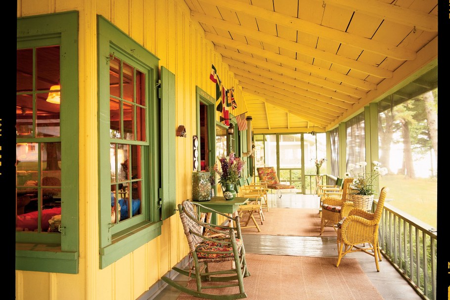 Покрасить веранду