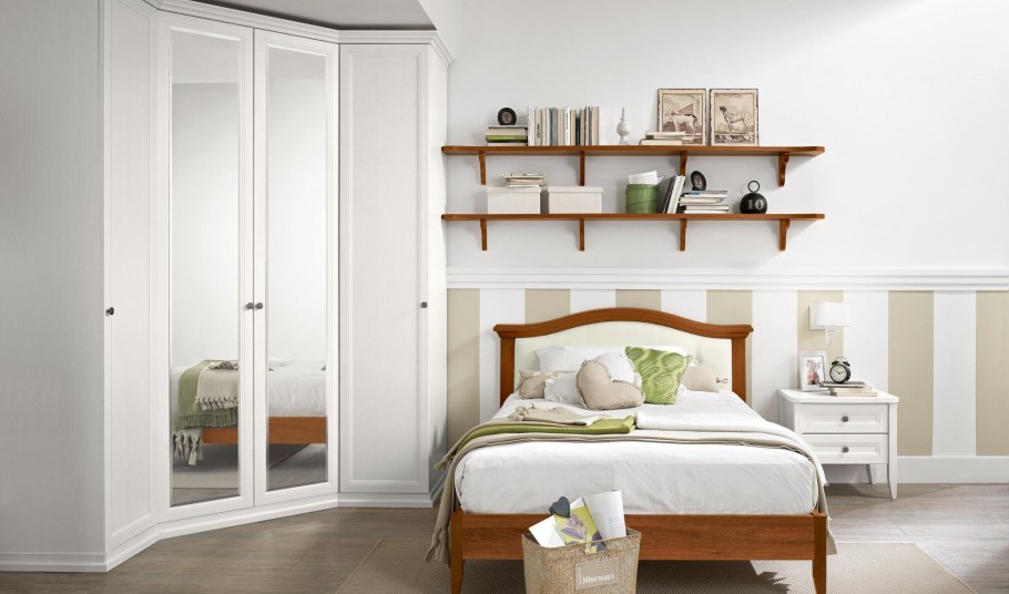 Шкаф в спальню