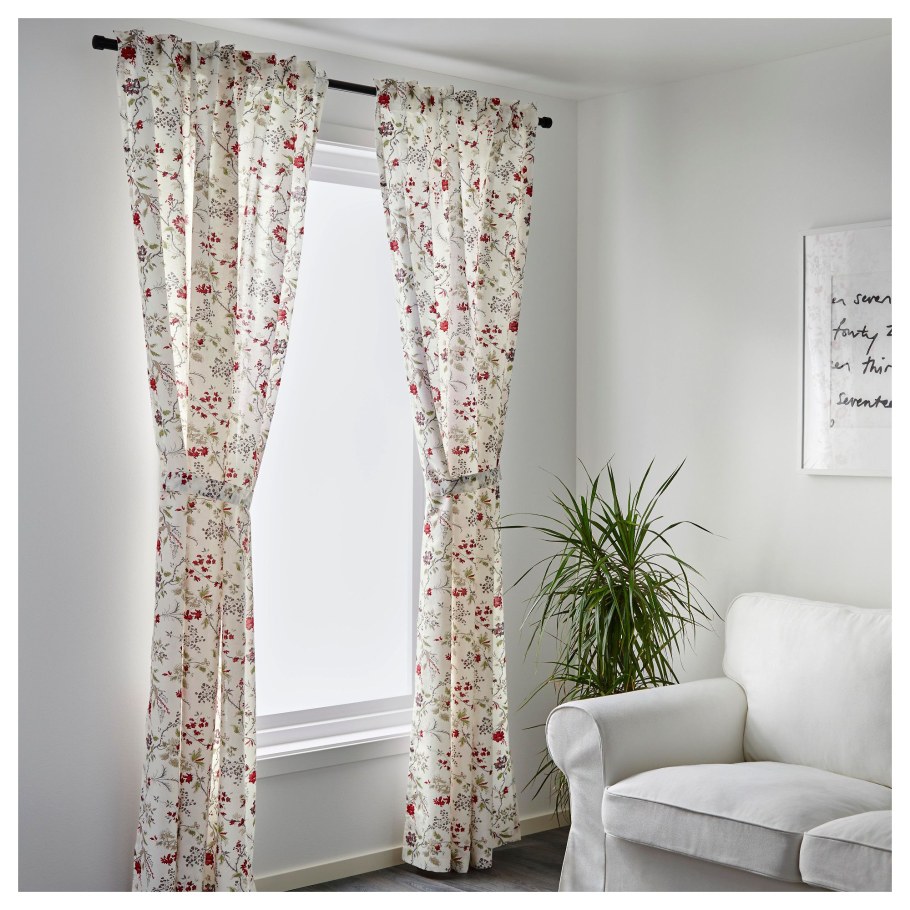 Шторы икеа Бертине