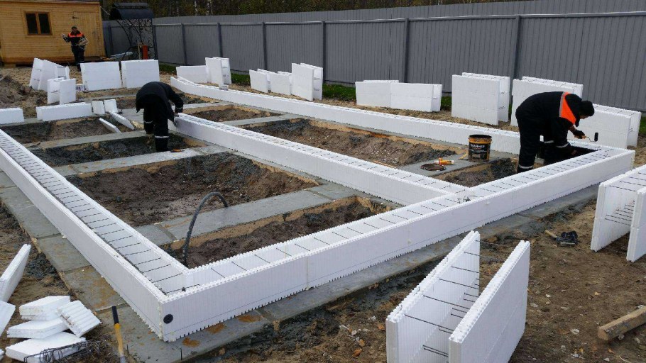 Ленточный фундамент под газобетон 300мм