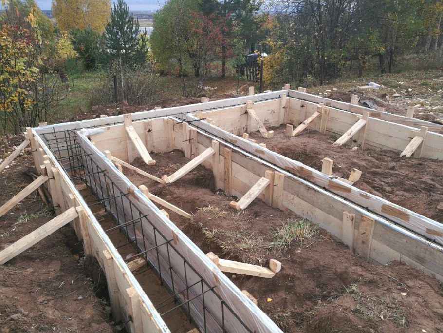 Заливка фундамента под дом