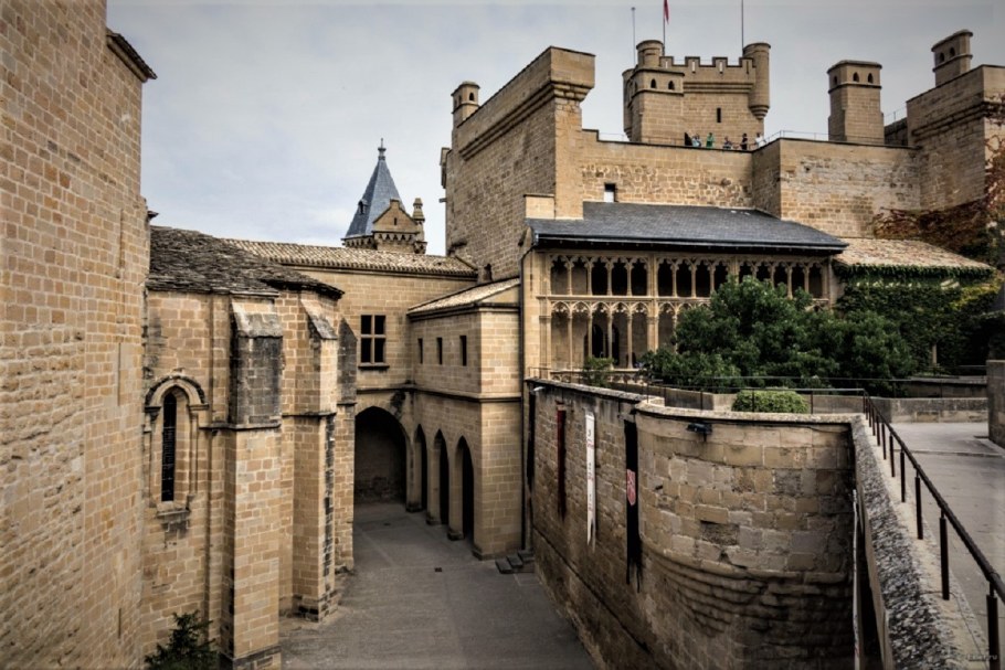 Замок Олите Наварра