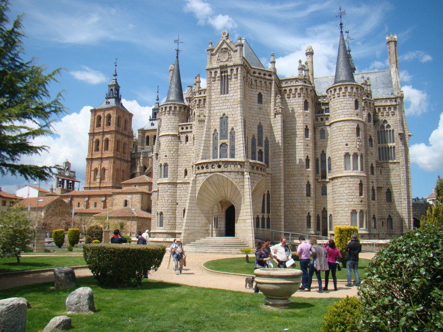 Комильяс Испания