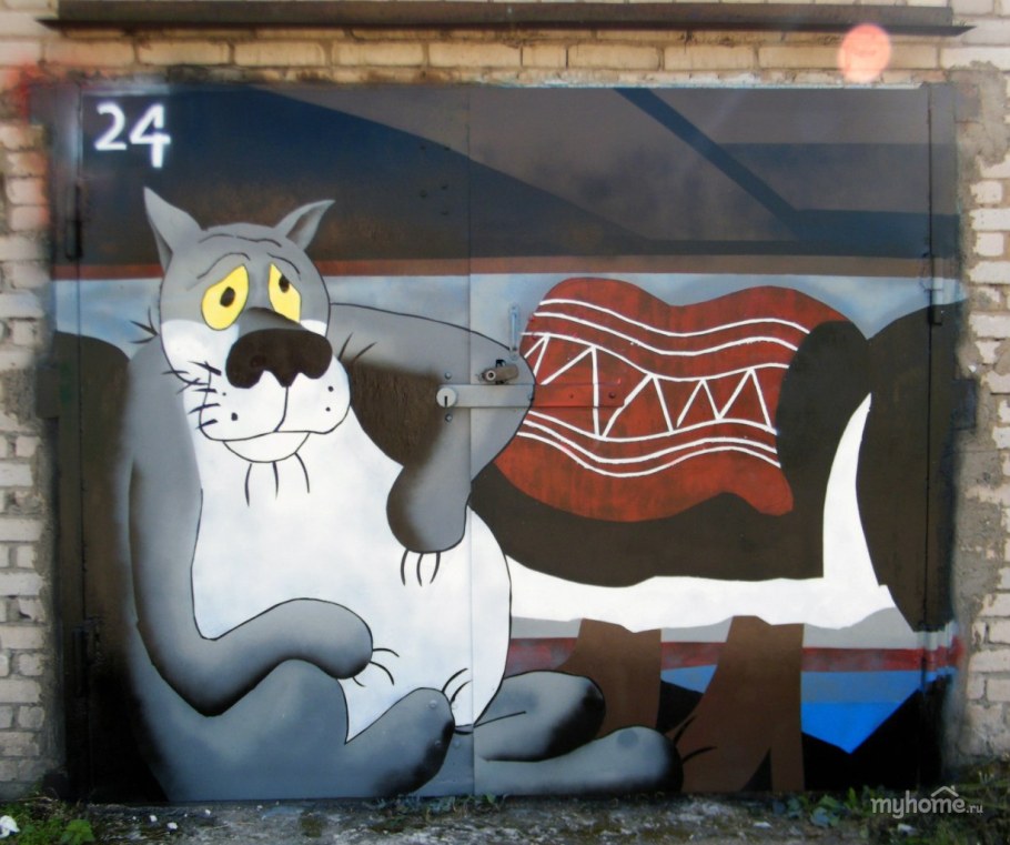 Разрисованные ворота гаража