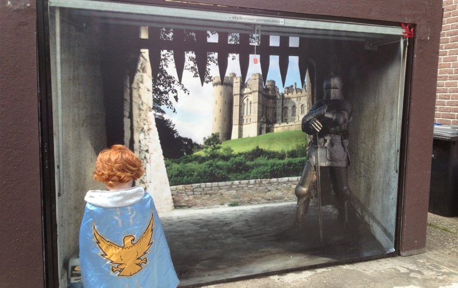 Картины на гаражных воротах