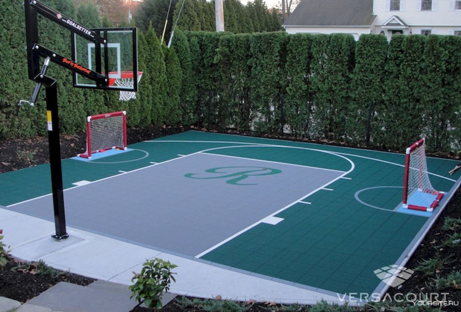 Баскетбольная площадка на даче