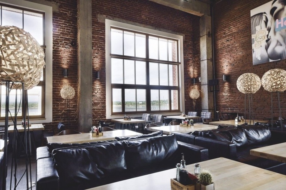Интерьер ресторана в стиле лофт