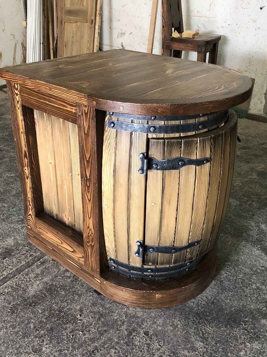 Деревянные бочки тумбочки
