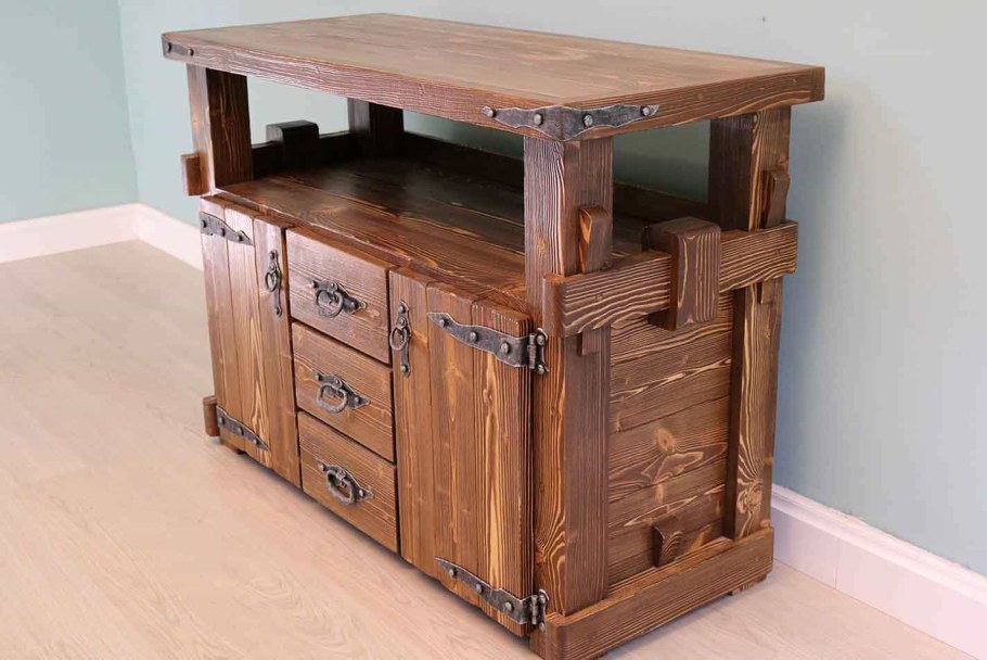 Тумбочка под старину