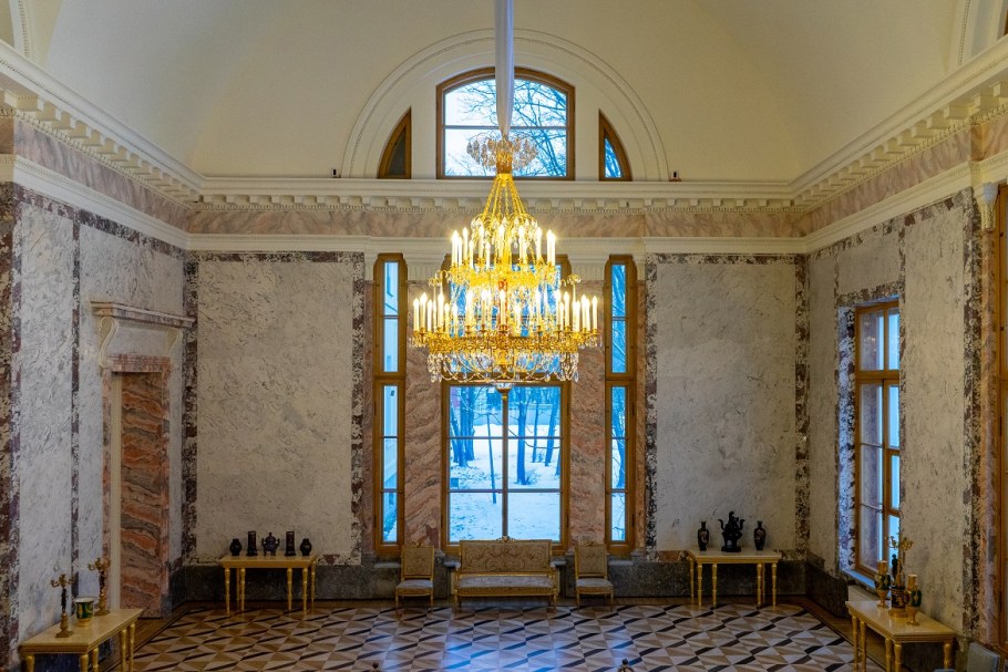 Александровский дворец зал