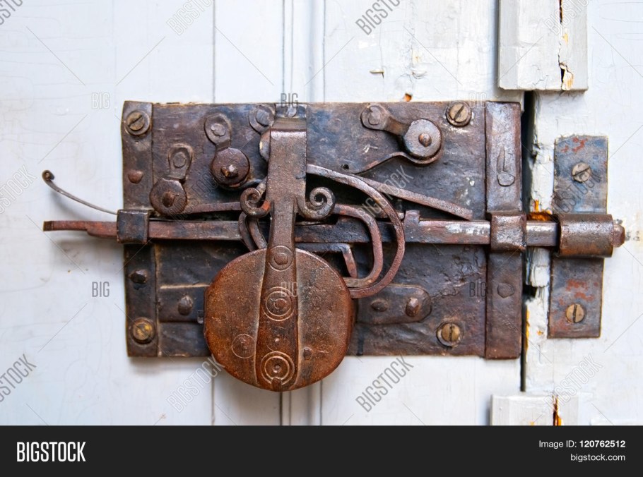 Старинный Засов