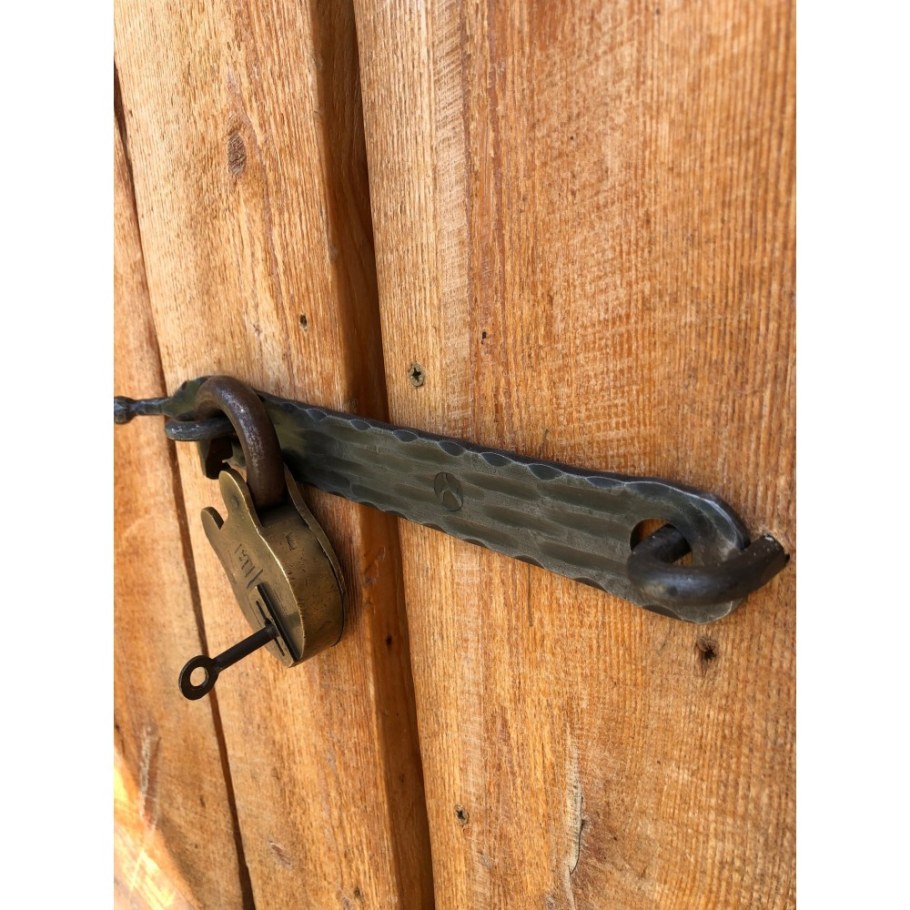 Засов накидной на ворота 440х70