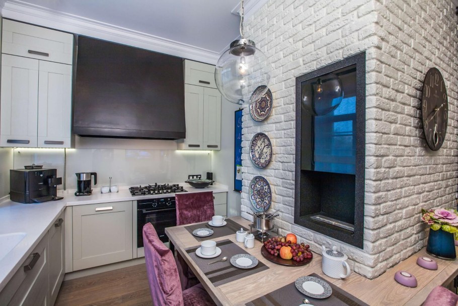 Кирпич в интерьере кухни