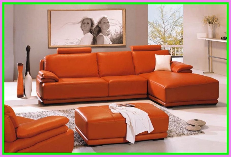 Терракотовый диван