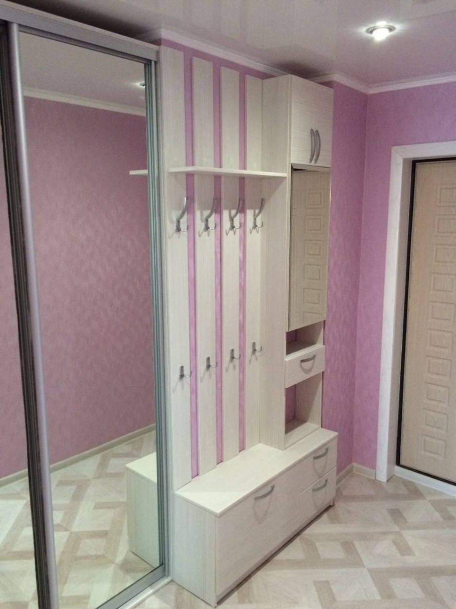 Шкаф в прихожую