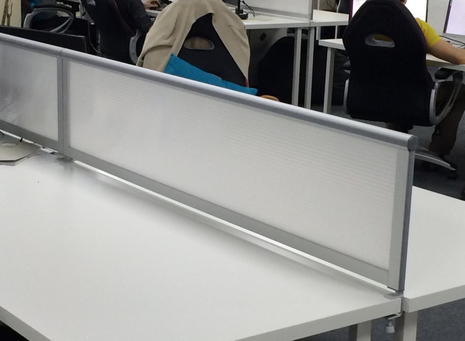 Экран на стол офисный