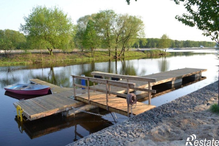 Пирс Понтонный на реке