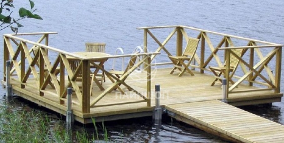 Деревянный причал