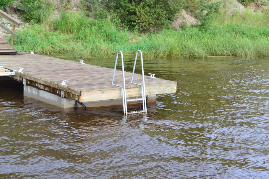 Причал на реке