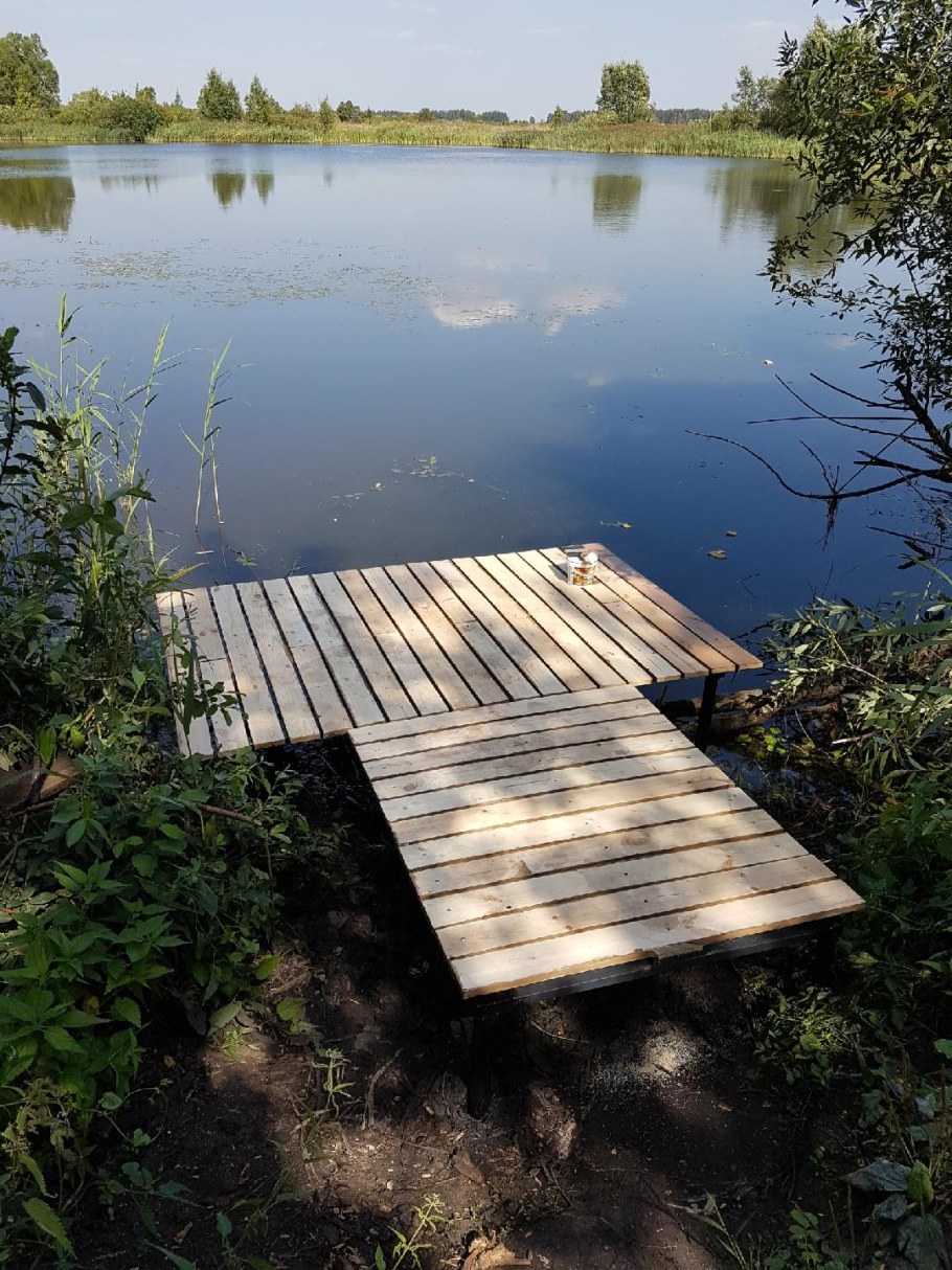 Деревня пруд мостки