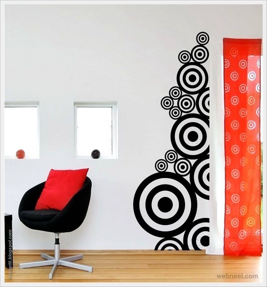 Орнамент на стене