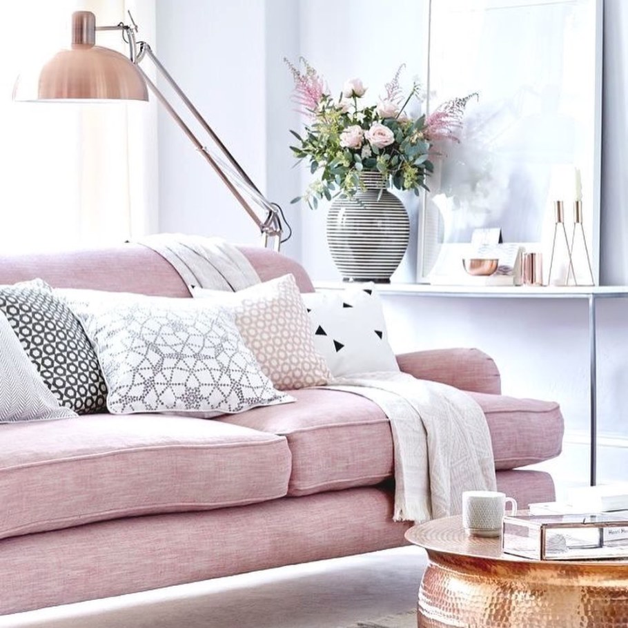 Диван в интерьере