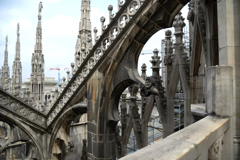 Миланский собор контрфорсы