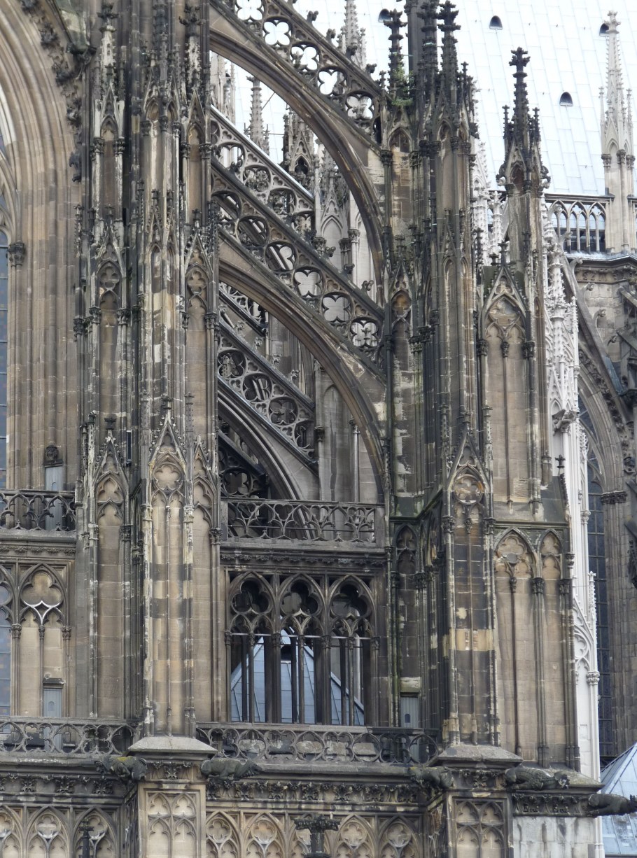 Собор Парижской Богоматери контрфорсы