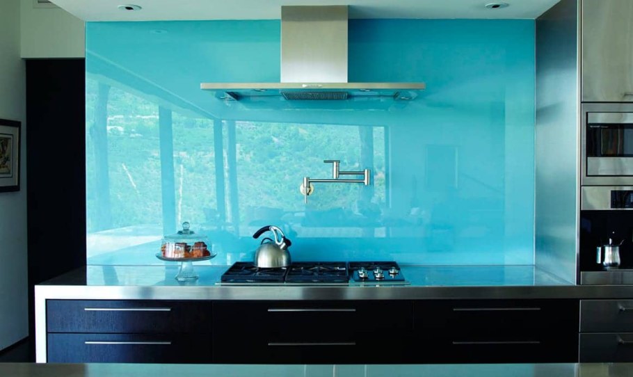 Стеклянный кухонный фартук