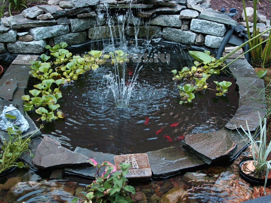 Фонтанчик в садовый прудик