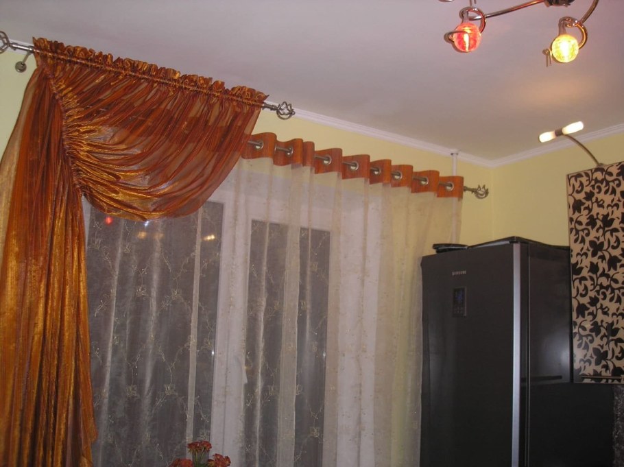 Разноуровневые карнизы для штор