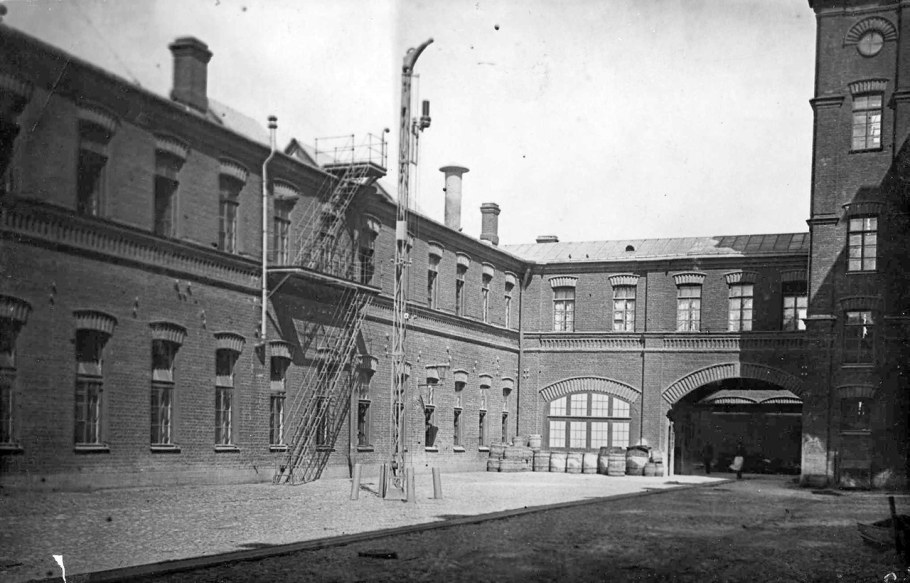 1900–1917, Фабрика Прохоровской мануфактуры