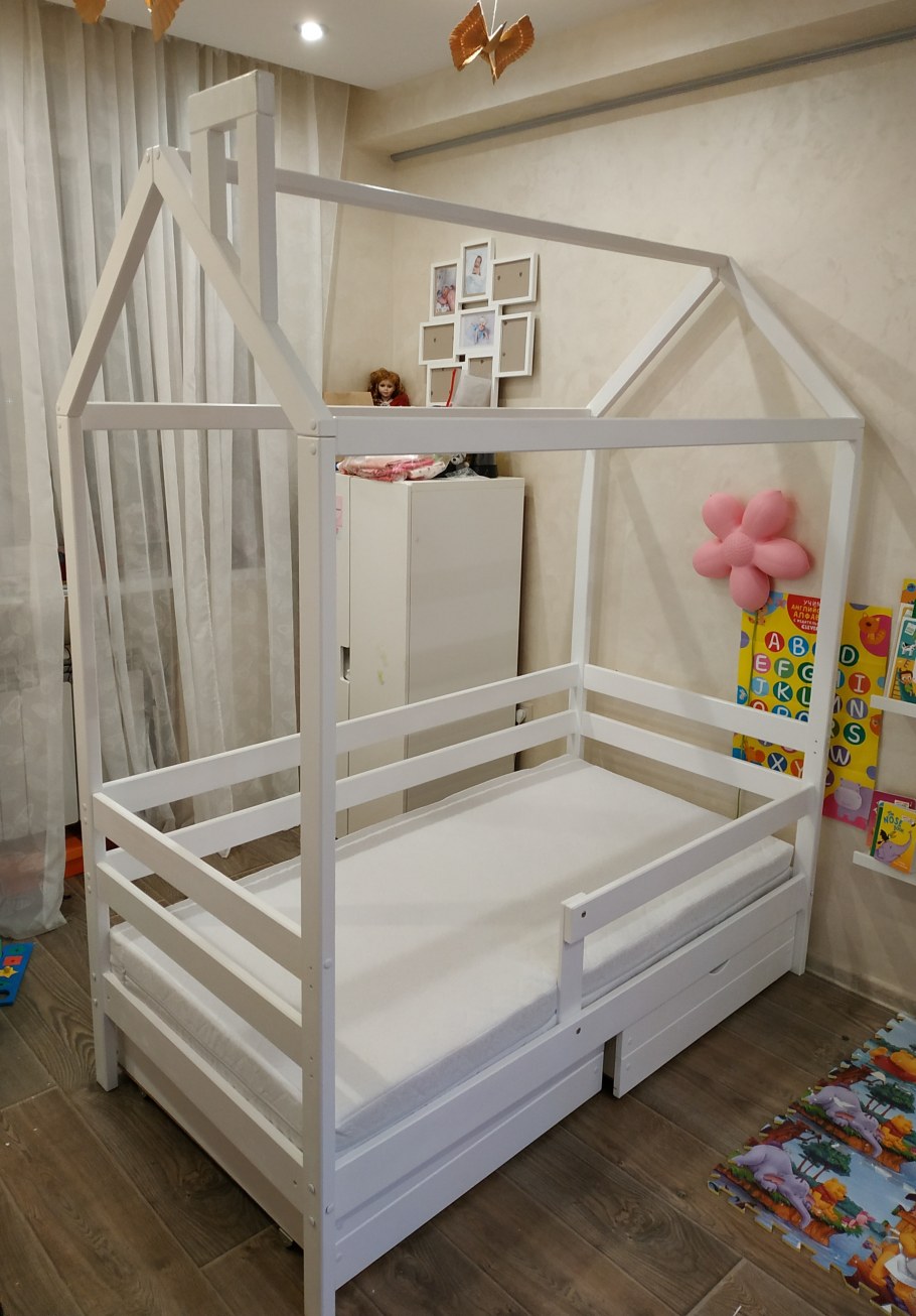 Кровать домик 900х2000