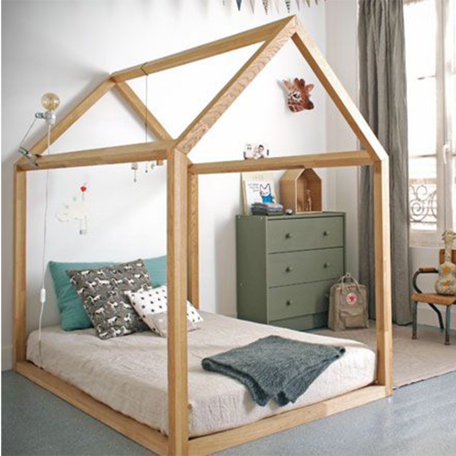 Кровать домик