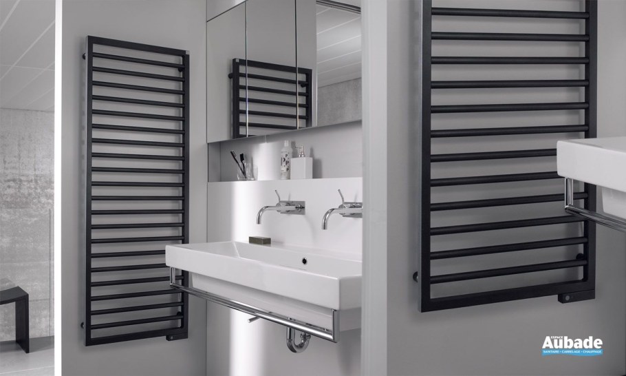 Полотенцесушитель электр. Zehnder Subway Sube-130-45/GD ral9005 Matt (9205)