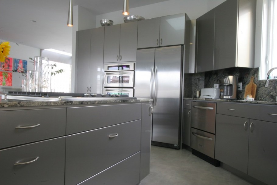 Кухня серебристый металлик 2х2