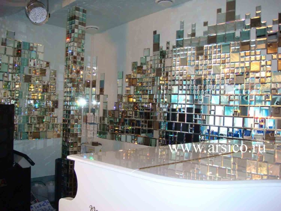 Зеркальная мозаика в интерьере