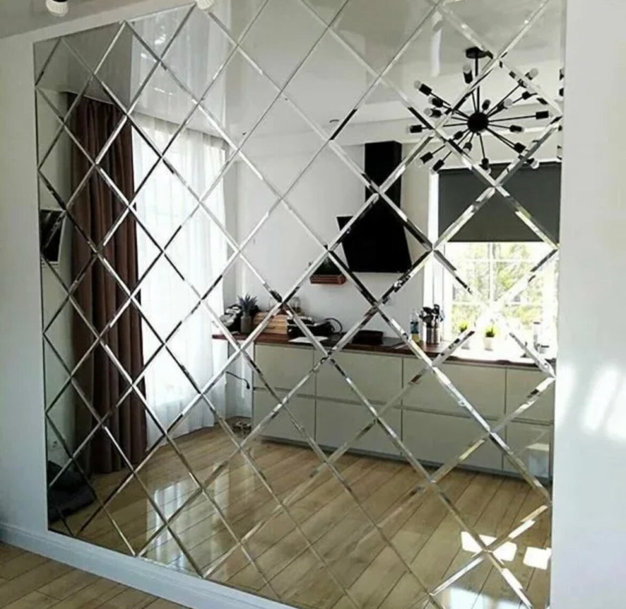 Зеркальное панно с фацетом