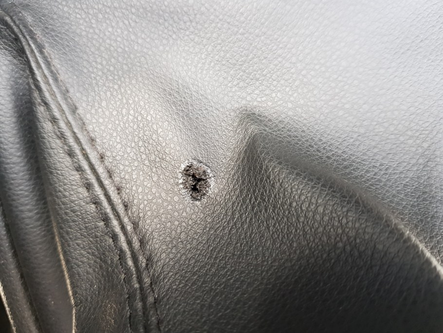 Прожег куртку