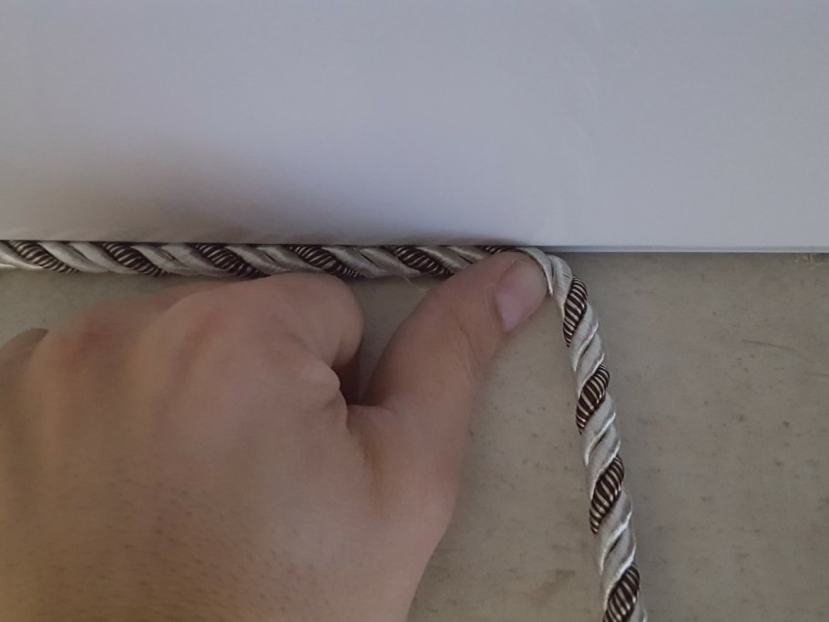 Кант потолочный для натяжных потолков