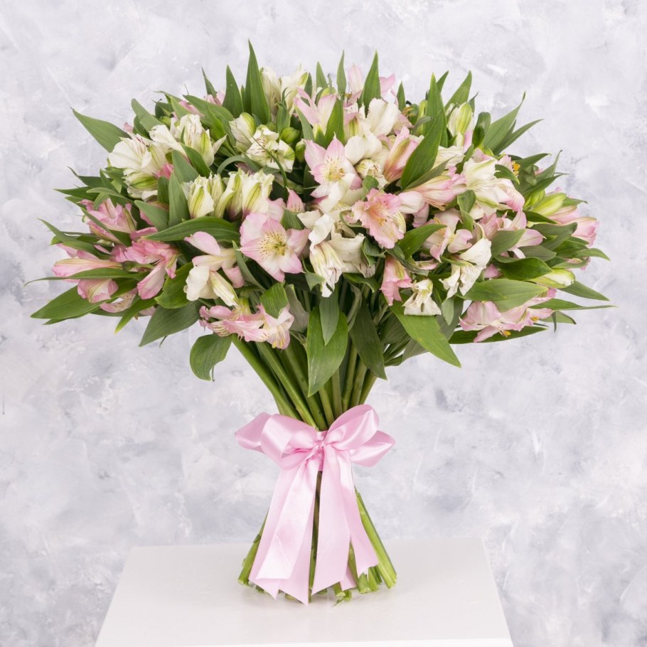 Букет «альстромерия»