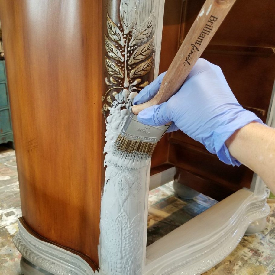 Мебель из дерева покраска