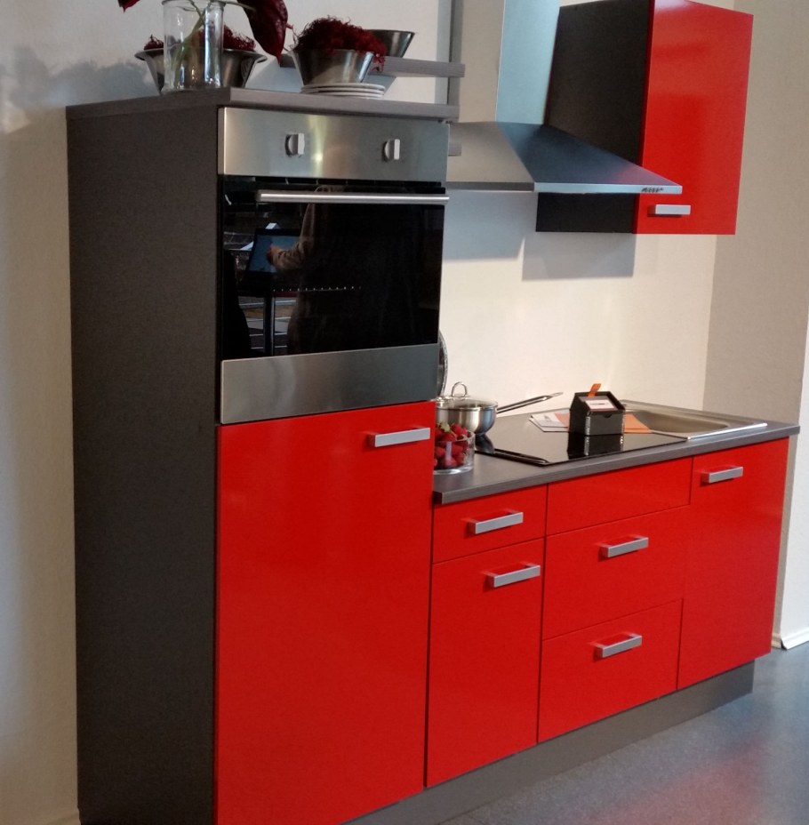 Встроенная мини кухня