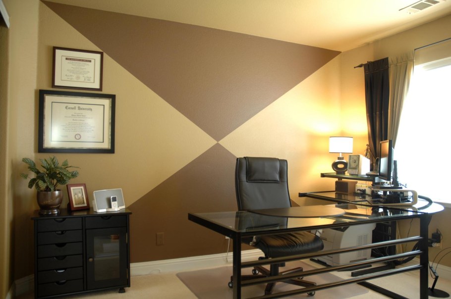 Окрашенные стены в интерьере