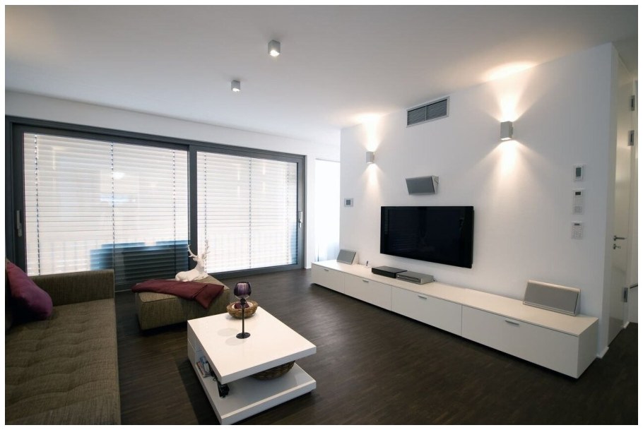 Натяжной потолок белый матовый